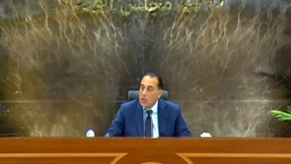 رئيس الوزراء ينفي شائعات خلط ألبان الأبقار بمنتجات حيوانات محرمة
