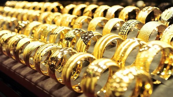 تراجع كبير في سعر الذهب: عيار 21 ينخفض وعيار 18 بأسعار مذهلة في محلات المجوهرات مع مفاجآت في سبائك الـ50 جرامًا