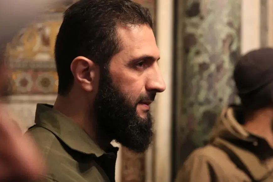 جمال شقرة: أبو محمد الجولاني المرتبط بتنظيم القاعدة وجماعة الإخوان الإرهابية