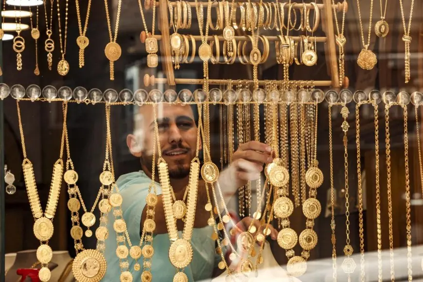 أسعار الذهب اليوم الجمعة: انخفاض ملحوظ في سعر عيار 21