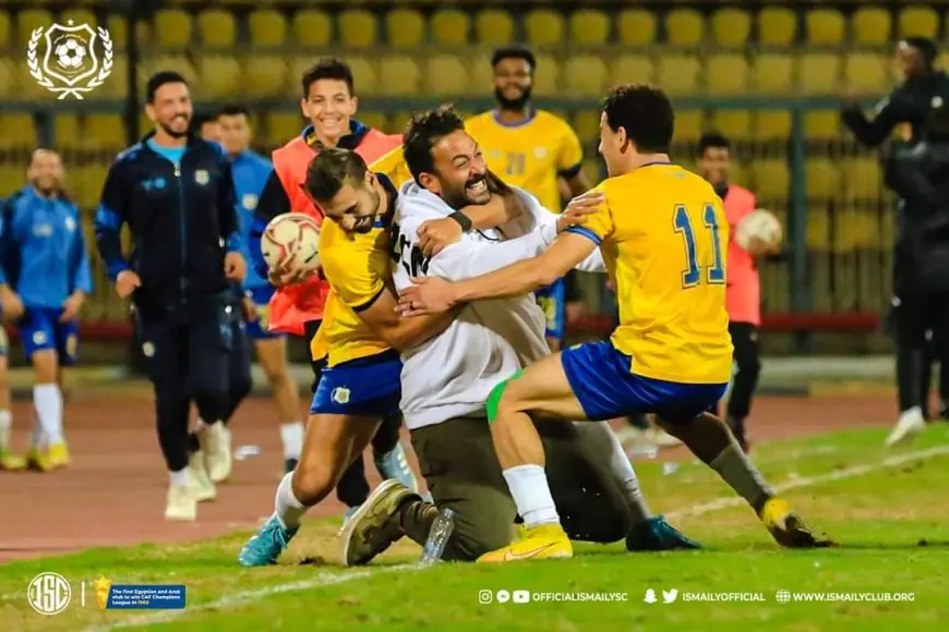 مواعيد مباريات الجمعة والقنوات الناقلة: أهمها سموحة ضد الإسماعيلي