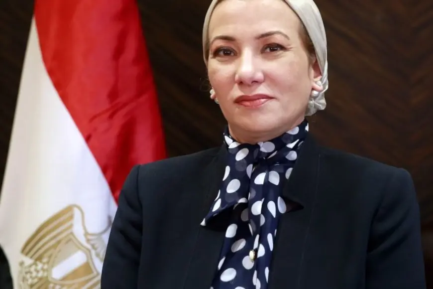 وزيرة البيئة تأمر باتخاذ خطوات عاجلة للحد من التلوث البترولي قرب مدينة أبورديس