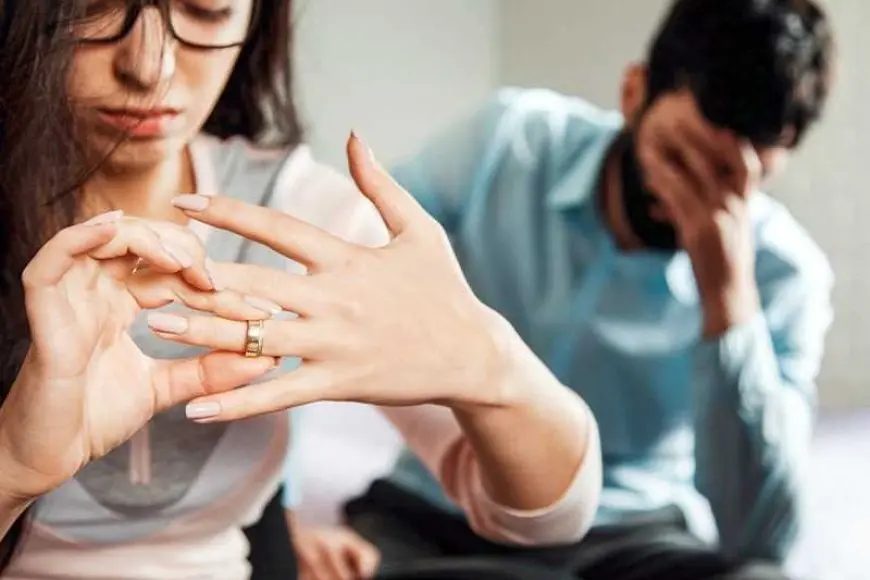 قواعد الأموال التي تتلقاها الزوجة من زوجها دون معرفته: توضيحات نيفين مختار