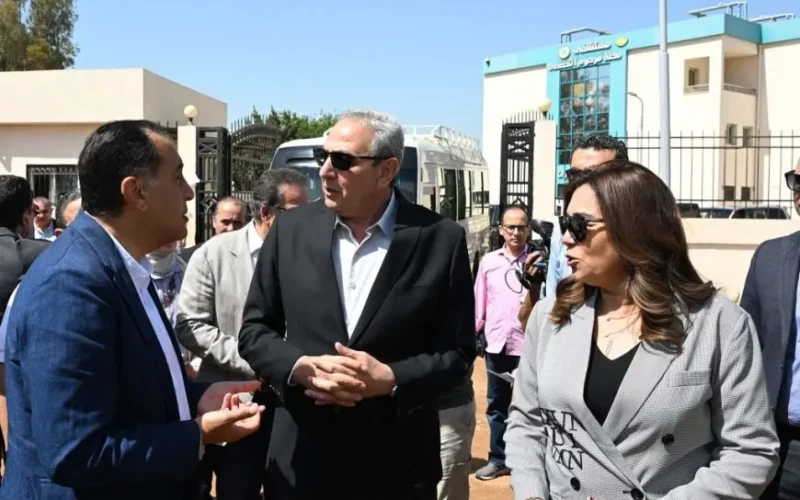 زيارة رئيس الوزراء لمستشفى محلة مرحوم التخصصي ومشروع تغطية المصرف المجاور