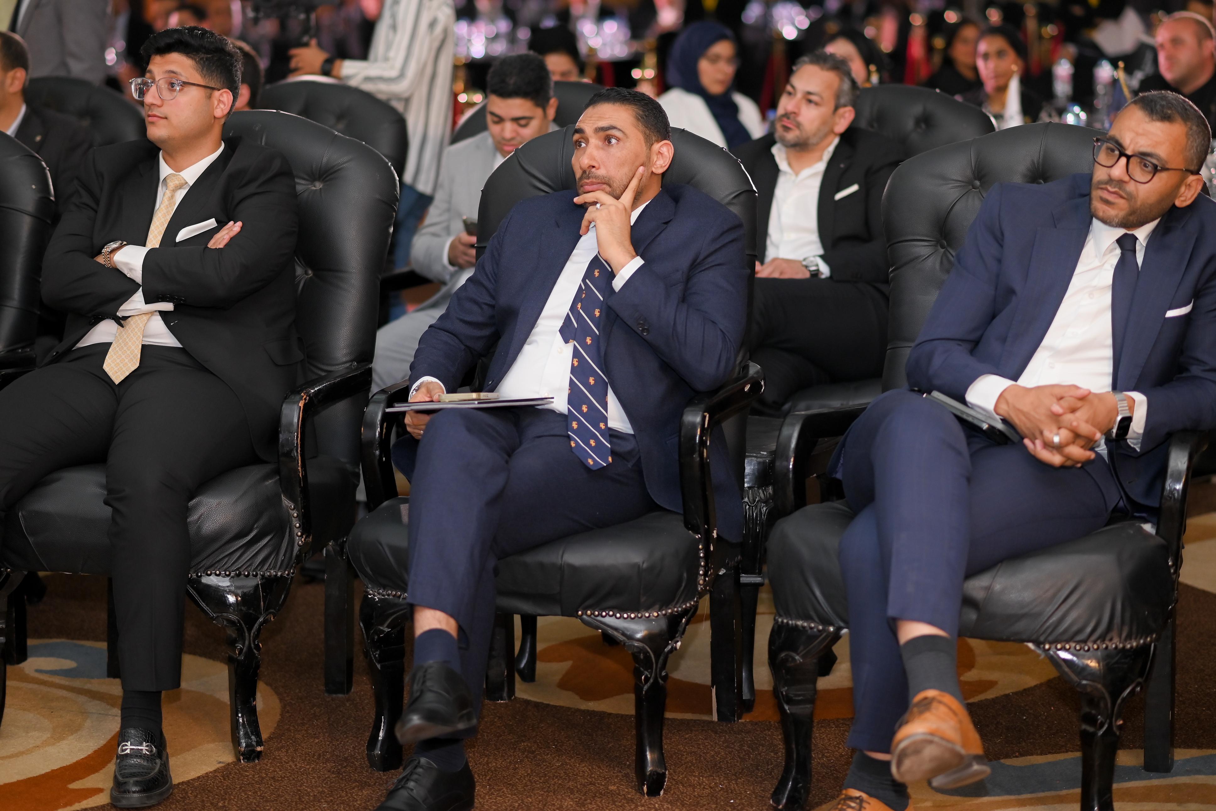 ملتقى مطوري مصر بحضور مساعد وزير الإسكان (2) ملتقى مطوري مصر بحضور مساعد وزير الإسكان (2)