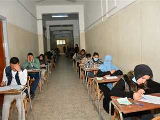 درجات مواد الثانوية العامة