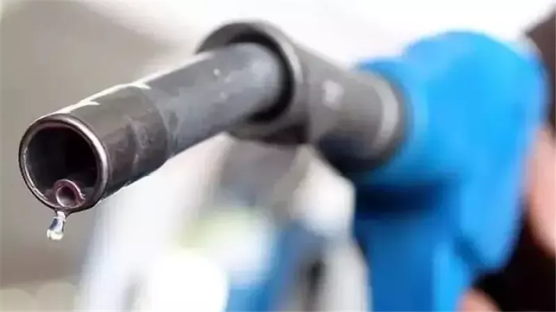 بدون تغيير .. أسعار البنزين والسولار اليوم الاثنين 7 يوليو 2025 وفق لجنة التسعير التلقائي وموعد الاجتماع المقبل