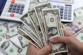 ارتفاع الدولار واليورو اليوم في سوق السوداء