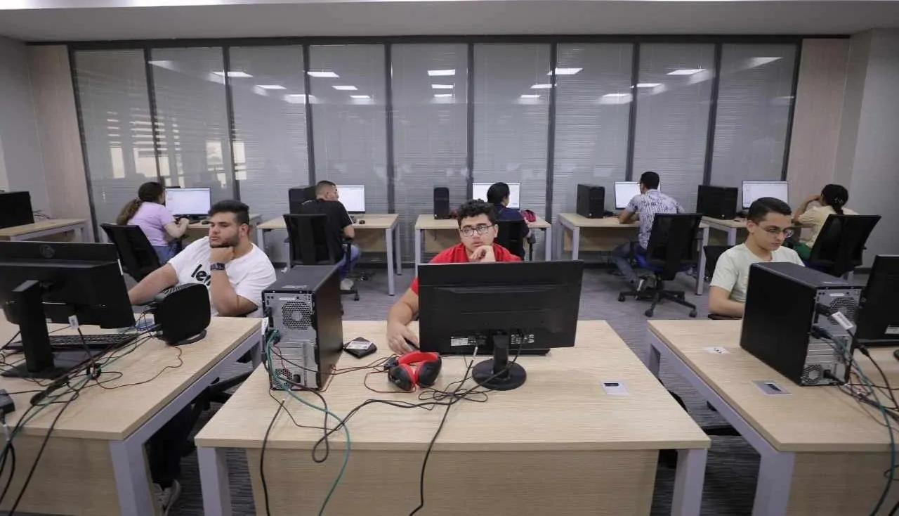 تنسيق الكليات 2025 أدبي المرحلة الاولى