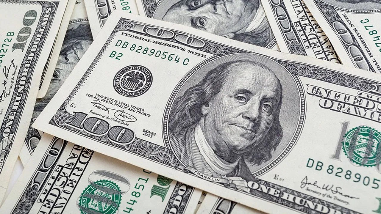 سعر الدولار اليوم فى السوق السوداء والبنوك