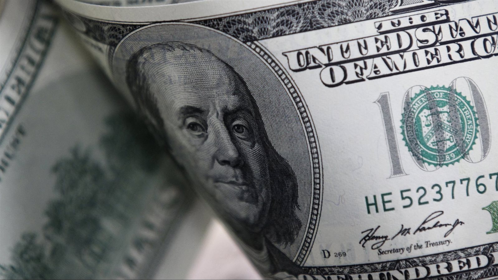 أعلى سعر للدولار اليوم في السوق السوداء