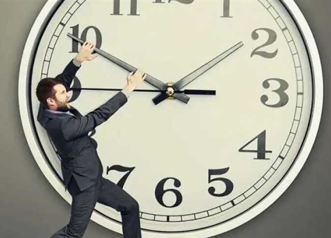 صورة توضح تطبيق التوقيت الصيفي